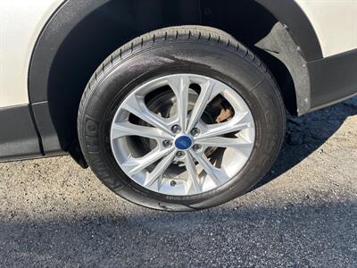 2018 Ford Escape SEL   - Photo 8 - Framingham, MA 01702