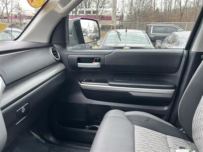 2016 Toyota Tundra SR5 - Photo 12 - Framingham, MA 01702