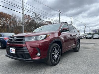 2018 Toyota Highlander SE - Photo 1 - Framingham, MA 01702