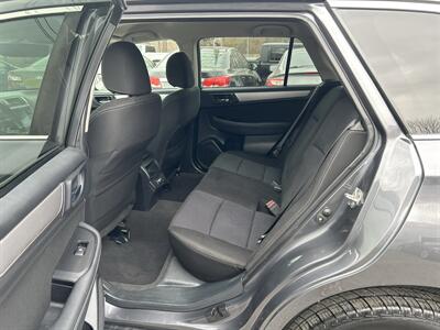 2018 Subaru Outback 2.5i Premium   - Photo 10 - Framingham, MA 01702