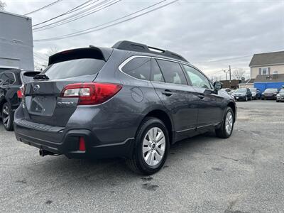 2018 Subaru Outback 2.5i Premium   - Photo 4 - Framingham, MA 01702