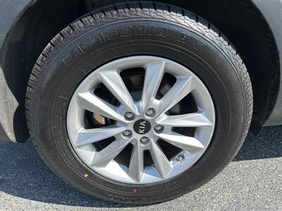 2019 Kia Sorento LX   - Photo 9 - Acton, MA 01720
