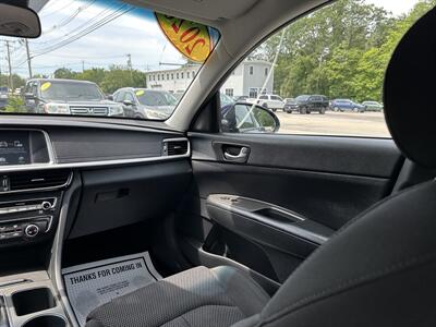 2020 Kia Optima LX   - Photo 23 - Acton, MA 01720