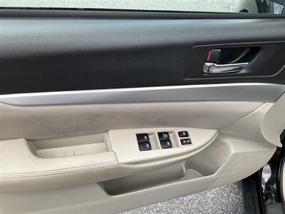 2014 Subaru Outback 2.5i Premium   - Photo 13 - Acton, MA 01720