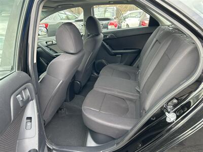 2011 Kia Forte5 EX - Photo 10 - Framingham, MA 01702