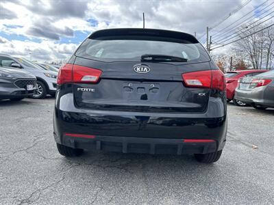 2011 Kia Forte5 EX - Photo 5 - Framingham, MA 01702