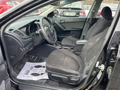 2011 Kia Forte5 EX - Photo 9 - Framingham, MA 01702