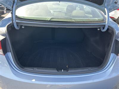 2011 Hyundai ELANTRA Limited   - Photo 8 - Framingham, MA 01702