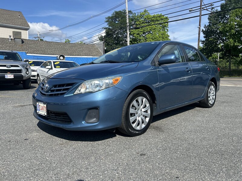 2013 Toyota Corolla LE  