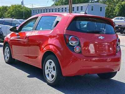 2015 Chevrolet Sonic LS Auto   - Photo 4 - Acton, MA 01720