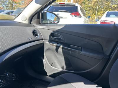 2013 Chevrolet Cruze 1LT Auto   - Photo 12 - Framingham, MA 01702