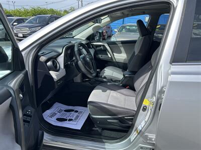 2014 Toyota RAV4 XLE   - Photo 10 - Framingham, MA 01702