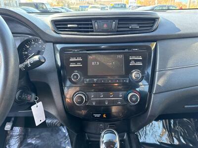 2017 Nissan Rogue SV   - Photo 14 - Framingham, MA 01702