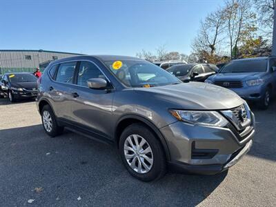 2017 Nissan Rogue SV   - Photo 3 - Framingham, MA 01702