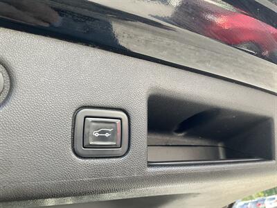 2020 Chevrolet Equinox LT   - Photo 13 - Acton, MA 01720