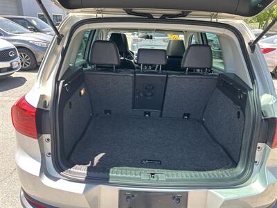 2013 Volkswagen Tiguan S 4Motion - Photo 8 - Framingham, MA 01702