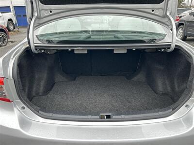 2013 Toyota Corolla LE   - Photo 9 - Framingham, MA 01702