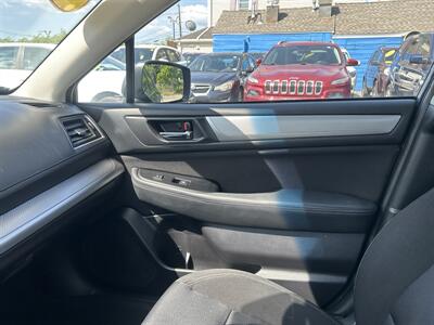 2017 Subaru Legacy 2.5i Premium   - Photo 11 - Framingham, MA 01702