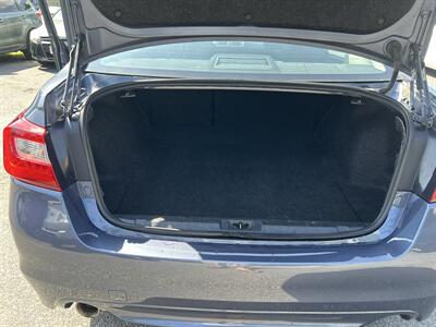 2017 Subaru Legacy 2.5i Premium   - Photo 7 - Framingham, MA 01702
