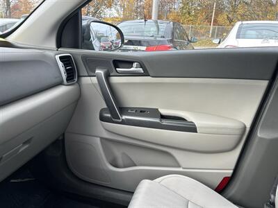 2017 Kia Sportage LX   - Photo 13 - Framingham, MA 01702