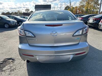 2012 Mazda Mazda3 i Touring   - Photo 5 - Framingham, MA 01702