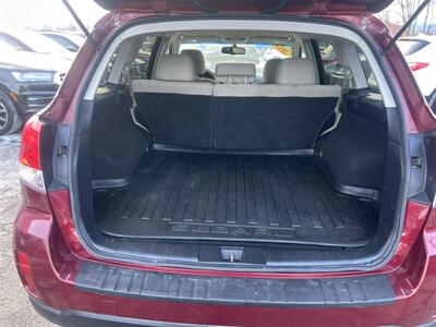 2014 Subaru Outback 2.5i Premium   - Photo 8 - Framingham, MA 01702