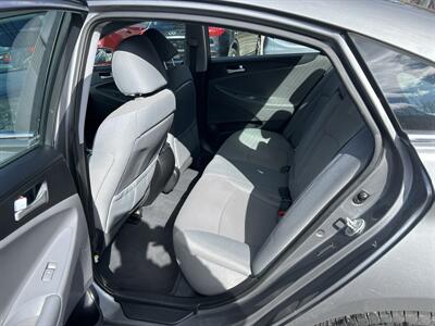2013 Hyundai SONATA GLS   - Photo 10 - Framingham, MA 01702