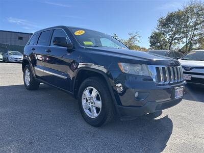 2013 Jeep Grand Cherokee Laredo   - Photo 3 - Framingham, MA 01702