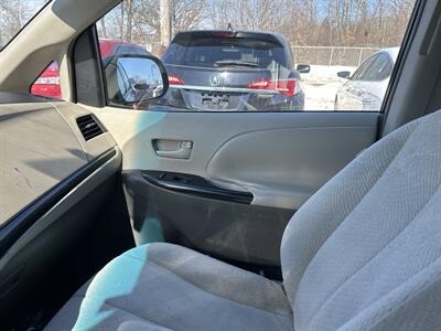 2011 Toyota Sienna LE 8-Passenger   - Photo 11 - Framingham, MA 01702