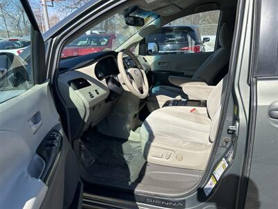 2011 Toyota Sienna LE 8-Passenger   - Photo 8 - Framingham, MA 01702