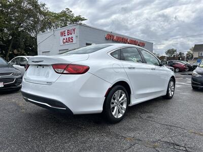 2016 Chrysler 200 Limited   - Photo 4 - Framingham, MA 01702