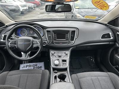 2016 Chrysler 200 Limited   - Photo 11 - Framingham, MA 01702