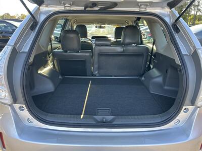 2014 Toyota Prius v Three   - Photo 8 - Framingham, MA 01702