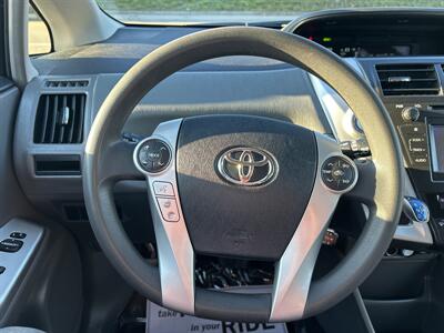 2014 Toyota Prius v Three   - Photo 13 - Framingham, MA 01702