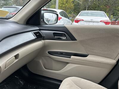 2013 Honda Accord LX   - Photo 11 - Framingham, MA 01702