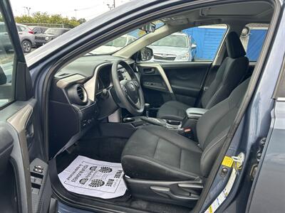 2013 Toyota RAV4 XLE   - Photo 10 - Framingham, MA 01702