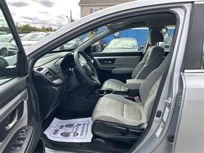 2017 Honda CR-V LX - Photo 8 - Framingham, MA 01702