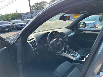 2017 Audi Q5 2.0T quattro Premium Plus   - Photo 18 - Acton, MA 01720