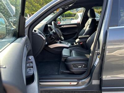 2017 Audi Q5 2.0T quattro Premium Plus   - Photo 17 - Acton, MA 01720