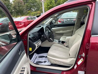 2011 Subaru Outback 2.5i Premium   - Photo 10 - Acton, MA 01720