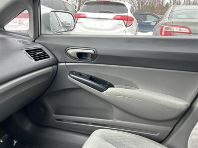 2009 Honda Civic LX   - Photo 12 - Framingham, MA 01702