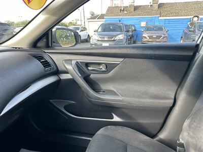 2014 Nissan Altima 2.5 SV - Photo 12 - Framingham, MA 01702