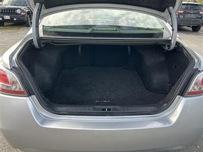 2014 Nissan Altima 2.5 SV - Photo 8 - Framingham, MA 01702