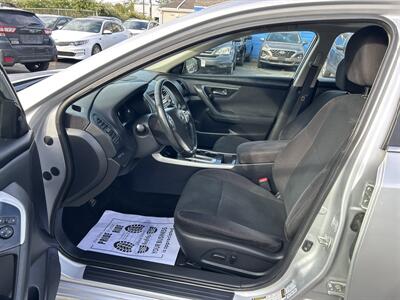 2014 Nissan Altima 2.5 SV - Photo 9 - Framingham, MA 01702