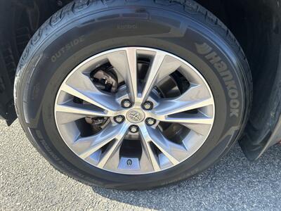 2015 Toyota Highlander LE Plus   - Photo 6 - Framingham, MA 01702