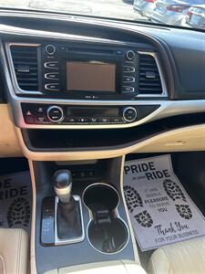 2015 Toyota Highlander LE Plus   - Photo 13 - Framingham, MA 01702