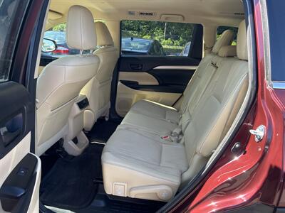 2015 Toyota Highlander LE Plus   - Photo 10 - Framingham, MA 01702