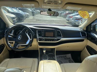 2015 Toyota Highlander LE Plus   - Photo 11 - Framingham, MA 01702