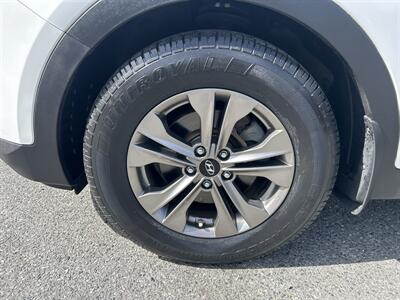2015 Hyundai SANTA FE Sport 2.4L - Photo 7 - Framingham, MA 01702