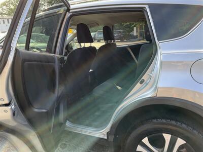 2018 Toyota RAV4 LE   - Photo 14 - Acton, MA 01720